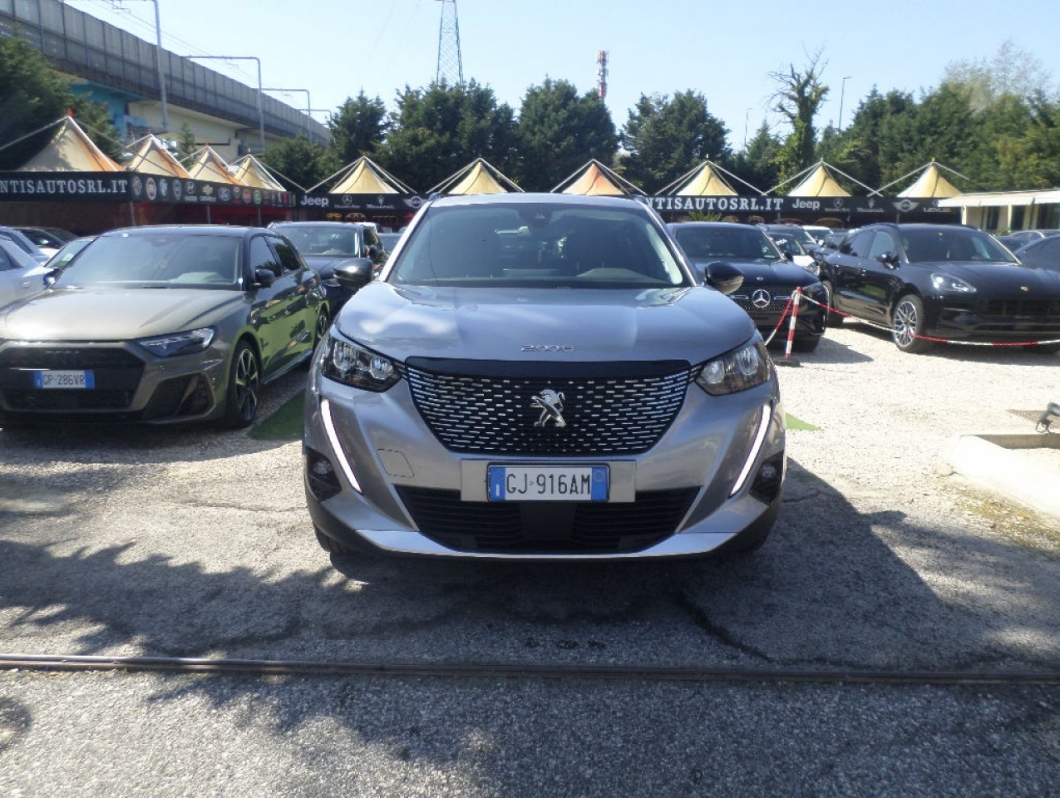 peugeot 2008..